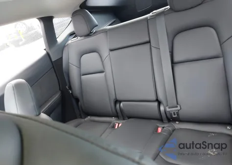 2023 Tesla Model Y z USA, uszkodzony, nr VIN 7SAYGDEE5PF685511